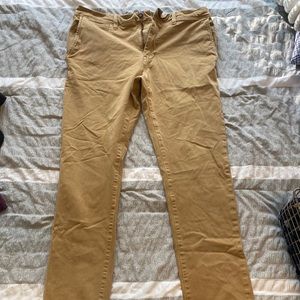 Men’s Tan American Eagle pants